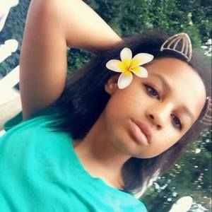 Meet your Posher, Makayla